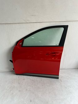 (6817) 18-23 Hyundai Kona Left Front Door 2018 2019 2020 2021 2022 2023