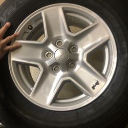 2020 jeep gladiator tires and grill