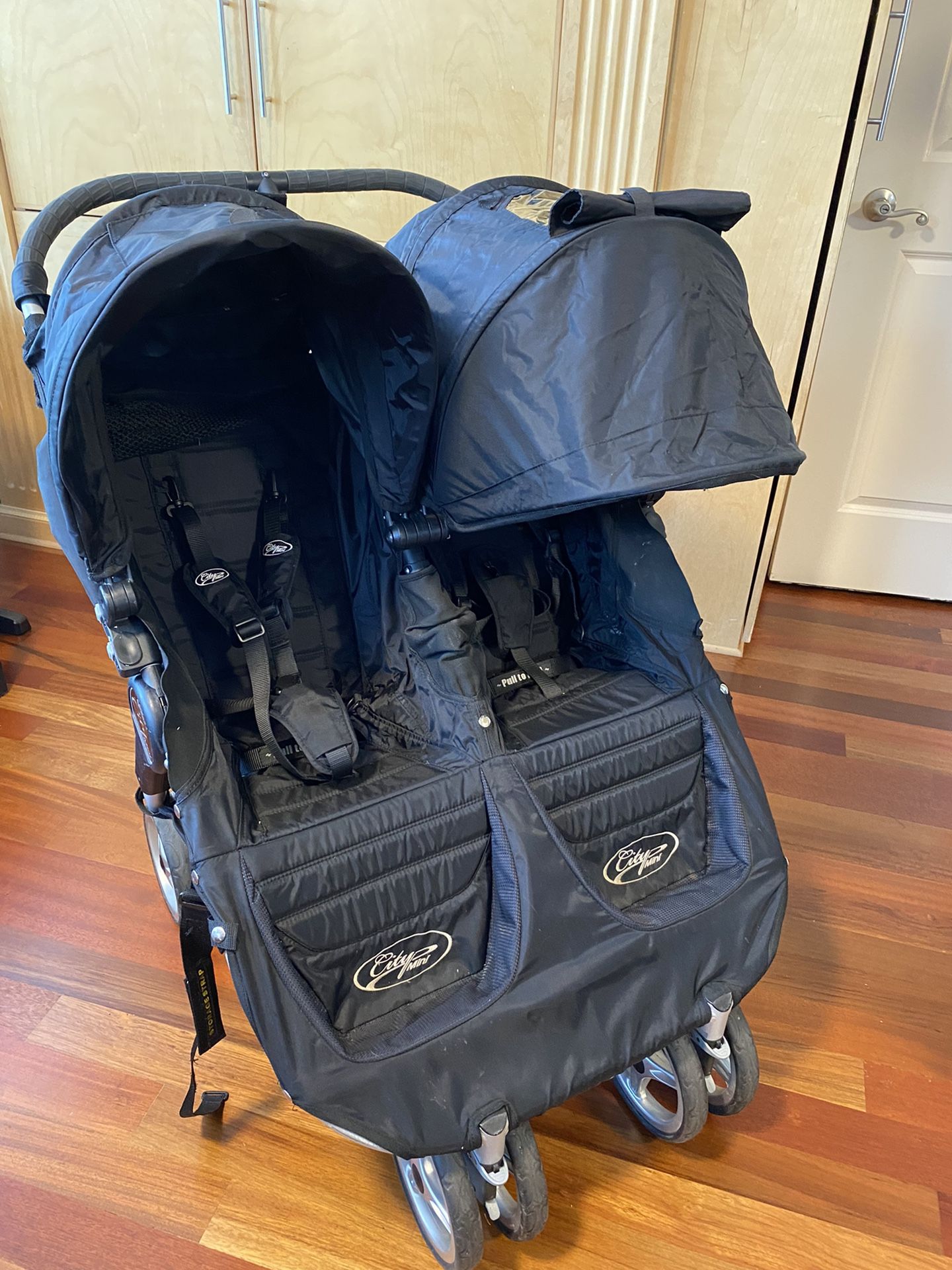 Double Baby Stroller With Extra Parent Consul