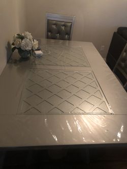 Dinning Table 4 Chairs Set