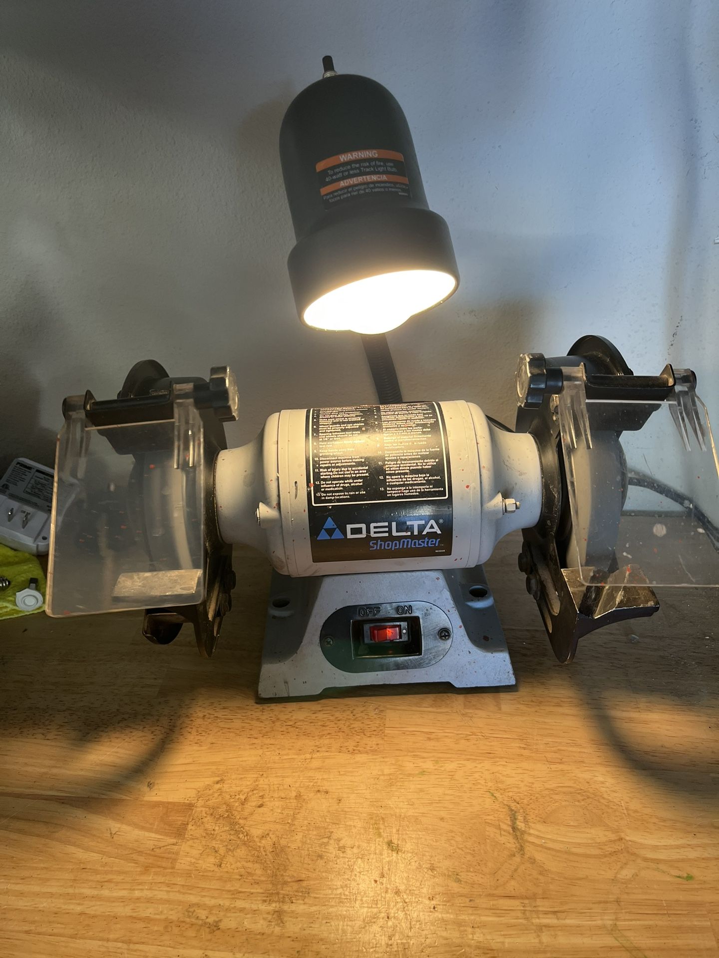 Delta Benchtop Grinder