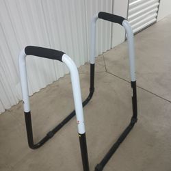 Portable Dip-Bar