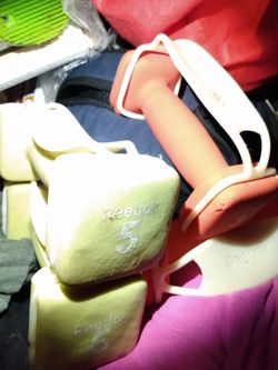 2-5lb and 2-3lb weights