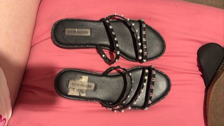 STEVE MADDEN BLACK SANDALS