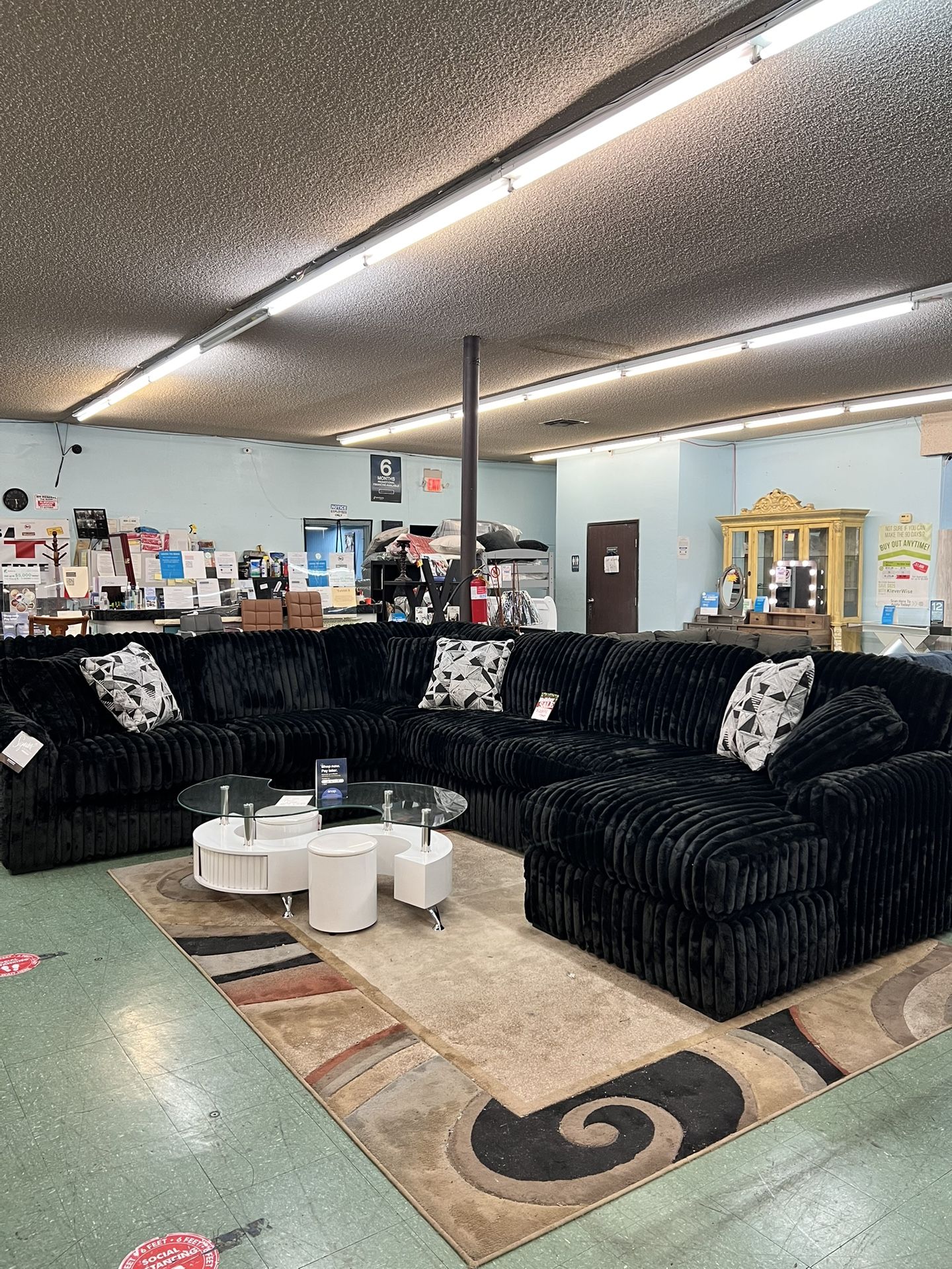 🔥Flash Deal🔥Brand New 4pc Name Brand Sectional Couch $2299, In Stock. Finance Available, Delivery Available. 