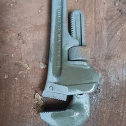 24-in Rigid Pipe Wrench