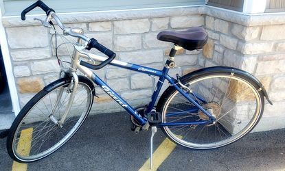 Mens GIANT cypress Comfort Hybrid Size Large Bike