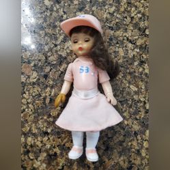 Madame Alexander 2005 McDonald's Collectable doll GUC 