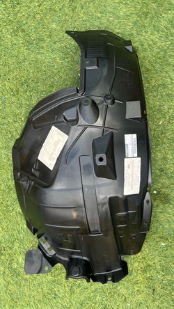 Infiniti Q60 2017-2022 OEM Right Fender Liner 63842-5CA0A