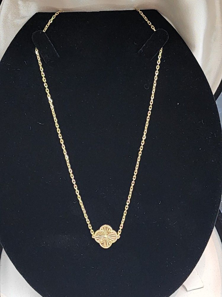 14k Gold Clover Leaf Necklace