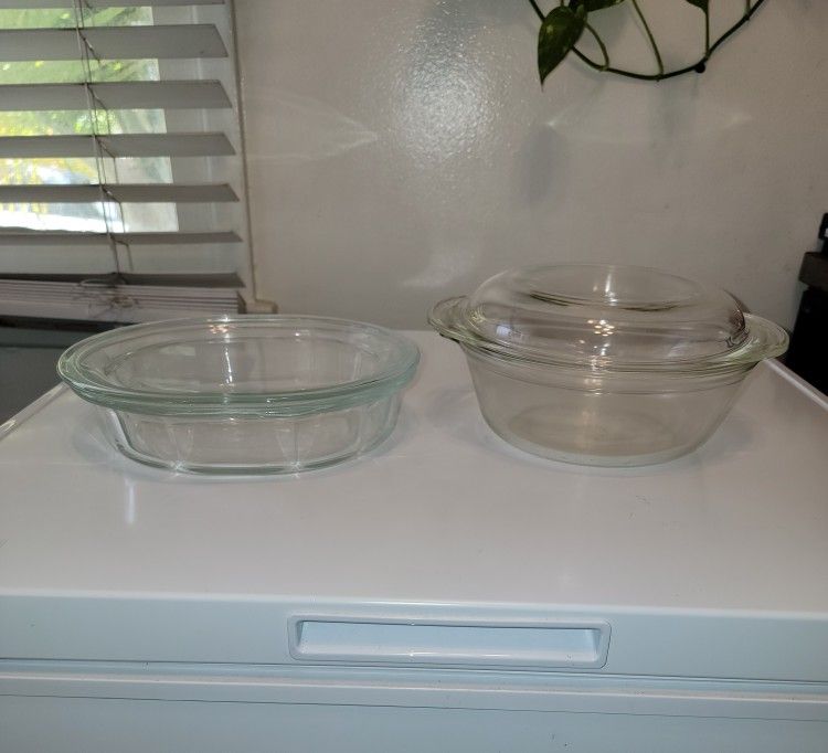 Vintage Pyrex Clear Casserole Dishes W/original Lids