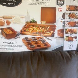 GOTHAM NON STICK BAKEWARE SET 5 PIECES BRAND NEW $ 30. 