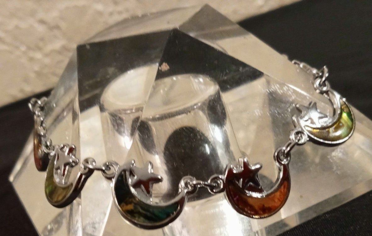 Star and moon bracelet