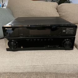 Pioneer VSX-1120-K 7.1 Home Theater A/V Receiver