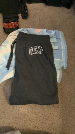 Gap sweats size XL