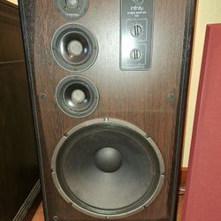 Infinity Studio Monitor 150 Loudspeakers 