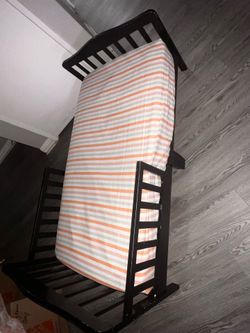 Toddler Bed Bundle – Sealy Mattress & Multiple Sheet Sets Included