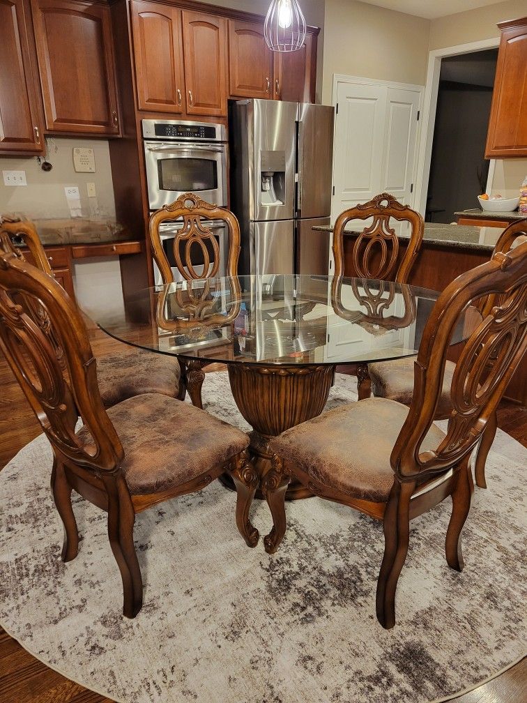 Dining Table Set  $799