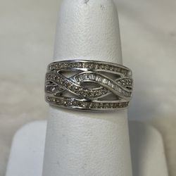 10k Diamond Ring