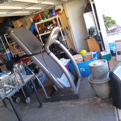 I have garage sale today 303 cedar CT streamwoog