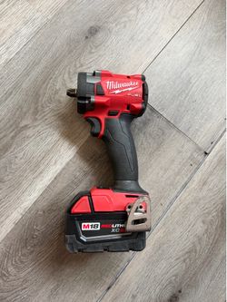 Milwaukee M18 FUEL 3/8" Compact Impact Wrench