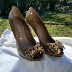 Bruno Magli Olive Patent Leather Pumps Size 9