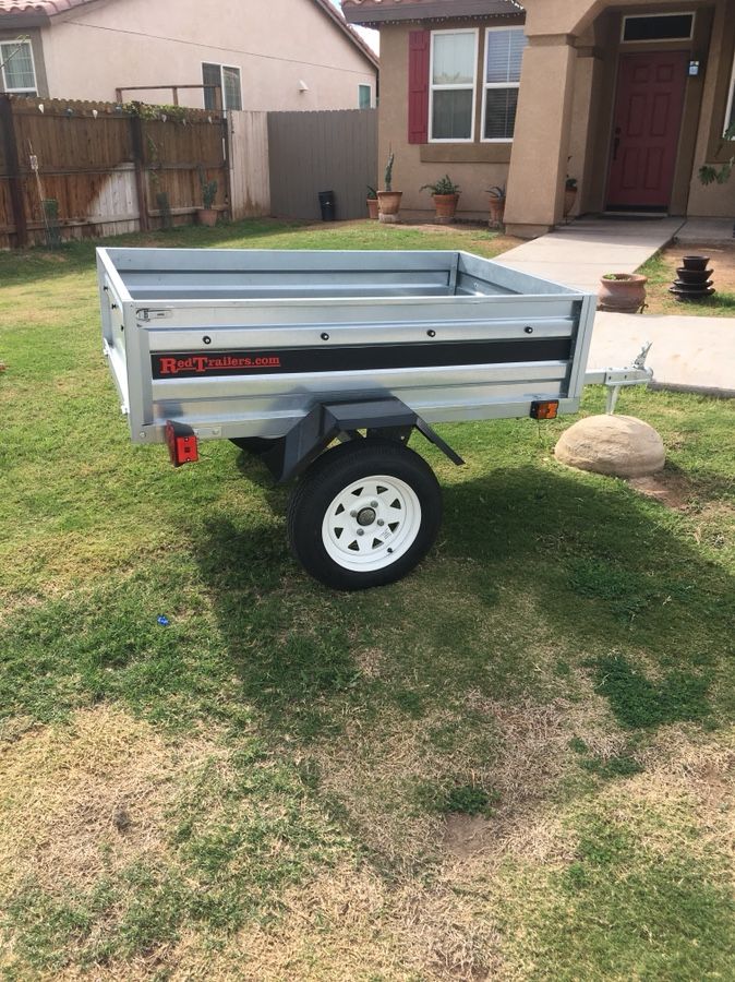 NEW THULE SPORT UTILITY TRAILER