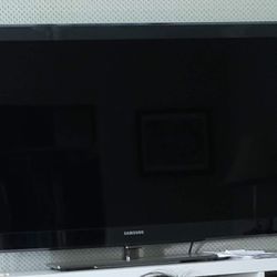 2009 Samsung 46 In Tv