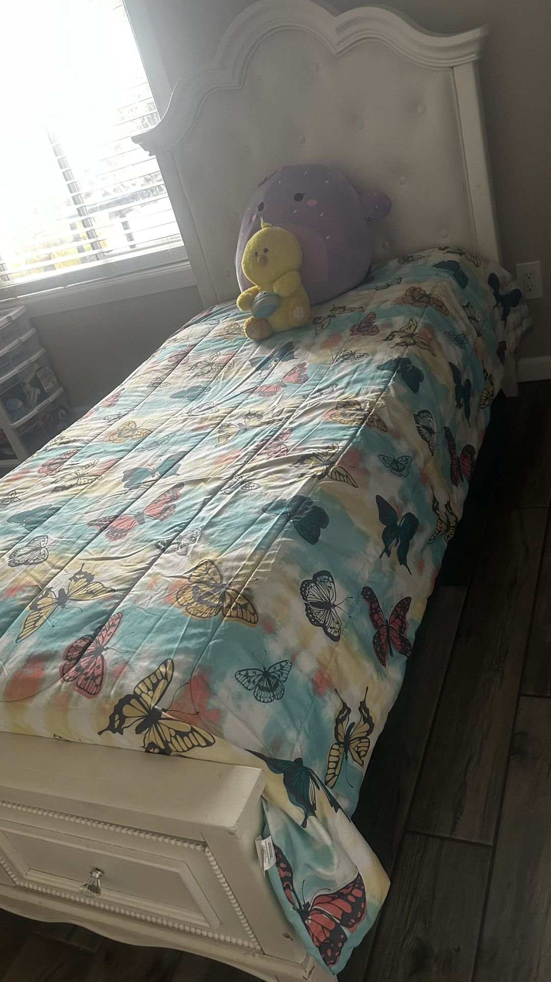Twin Bed