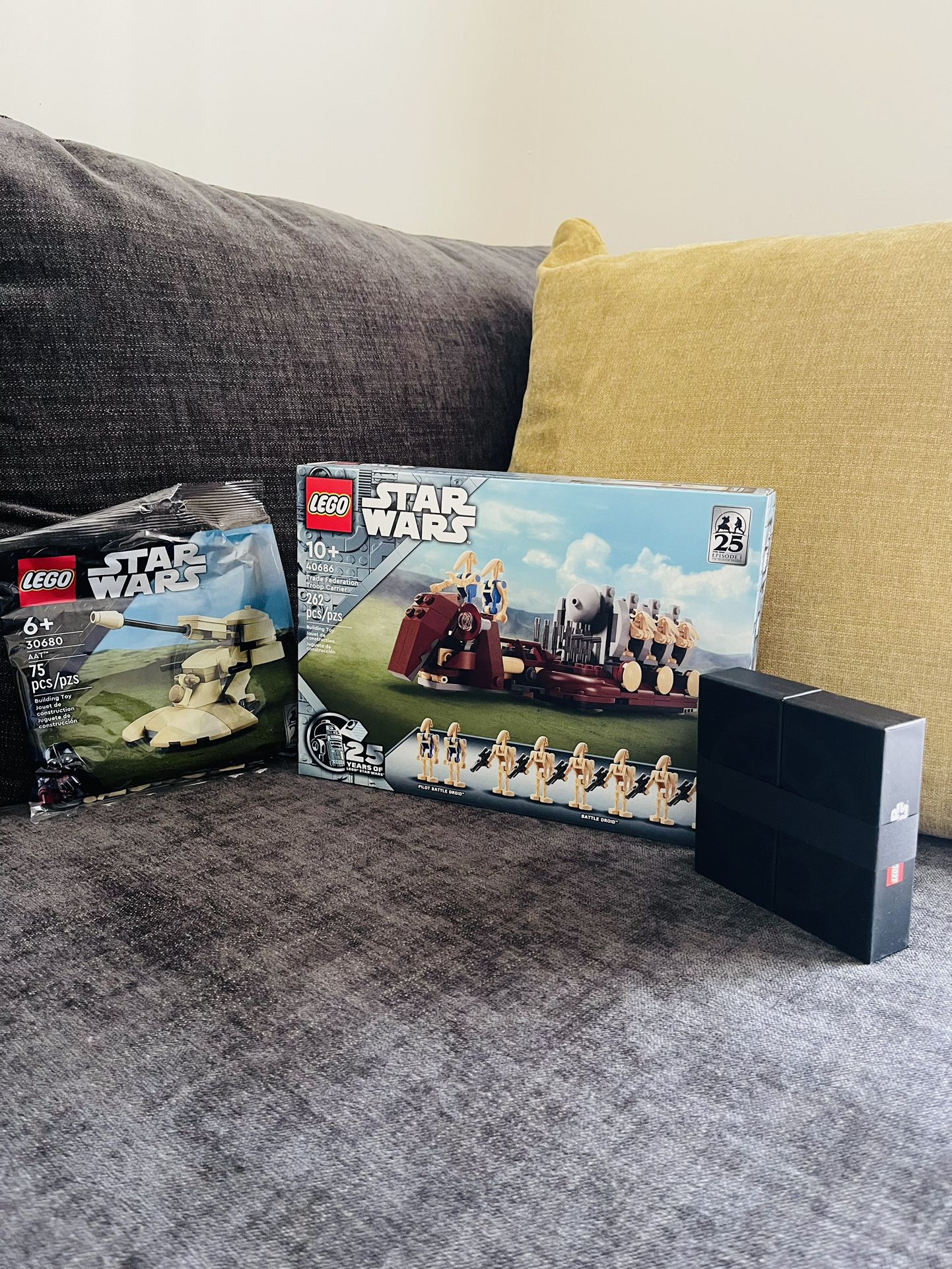 New LEGO Star Wars Troop Carrier 40686, Coin (contact info removed), AAT Polybag 30680