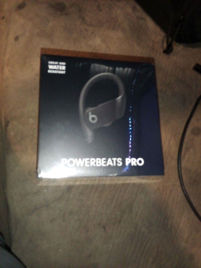 POWERBEATS PRO FOR IPHONE IN BLACK