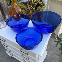 Mid Century Blue Bowls Set Of Three