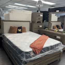 Bedroom Set Queen Súper Especial A Solo $699 😱