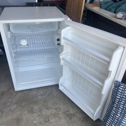 Fridge Small