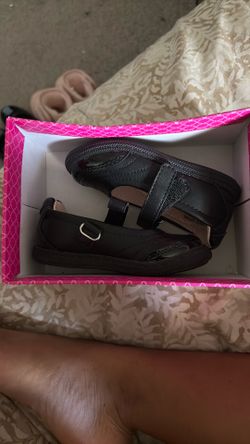 Black flat shoes for toddler