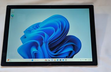 NICE MICROSOFT SURFACE PRO 6 WINDOWS TABLET i5 Processor