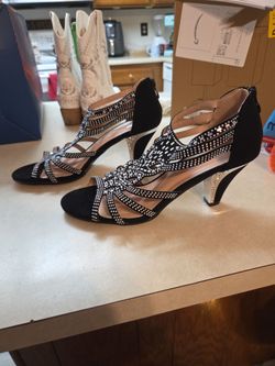 Forever 21 high heel size 8.5