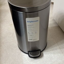 Stainless steel trash can 