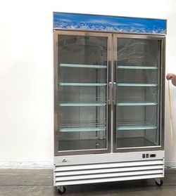 NSF Merchandiser Refrigerator 2 glass door cooler G1.2BM2F wing