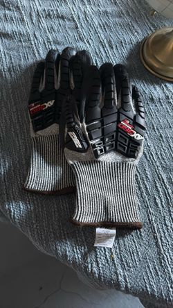 Glove