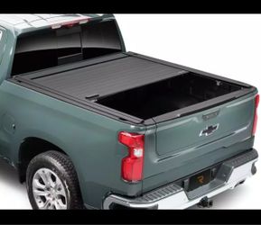 (The price is negotiable)Retrax PRO MX Manual retractable Tonneau cover