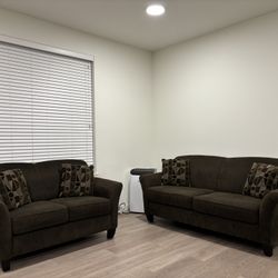 Couch & Loveseat 