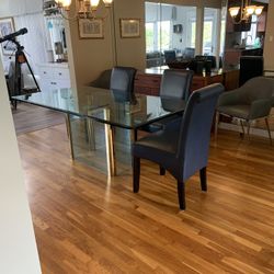 Dinning Room Table 