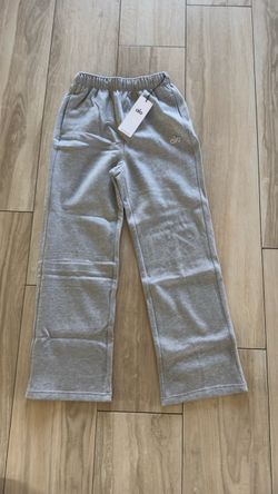 Alo Yoga Grey Sweatpants with Tags