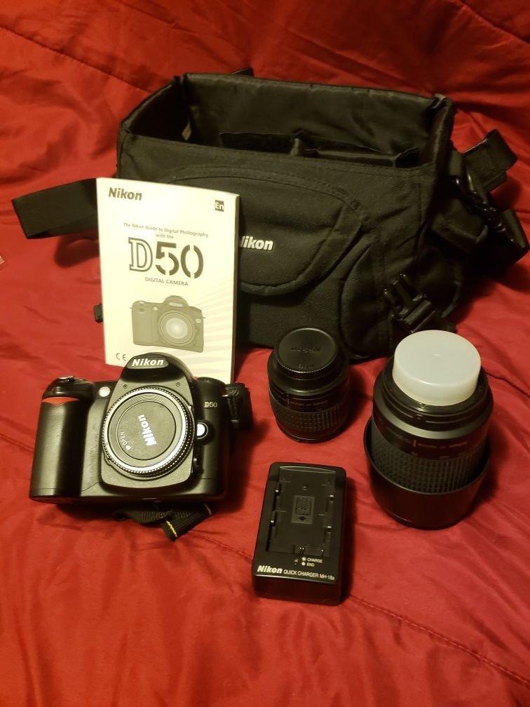 Nikon D50 DSLR camera