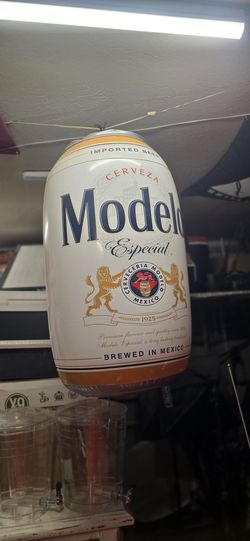 32” Modelo Especial Inflatable Beer Can