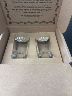 Set of 2 Gratsi wine glasses
