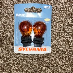 Sylvania 2Lamps