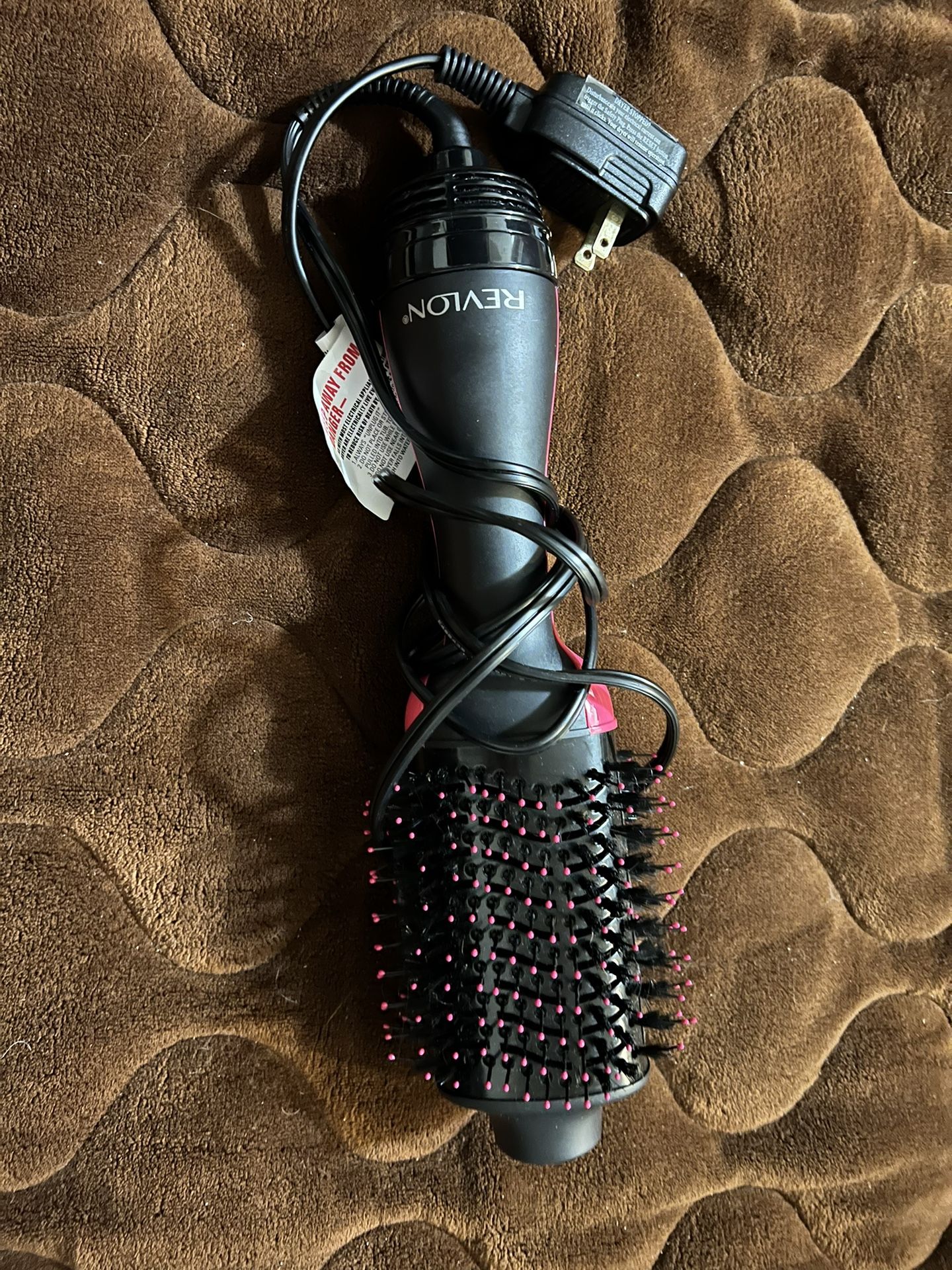 REVLON One-Step Volumizer Hair Dryer Brush