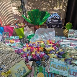 Lua Decorations (New)